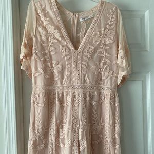 BLUSH LACE ROMPER | SIZE XL